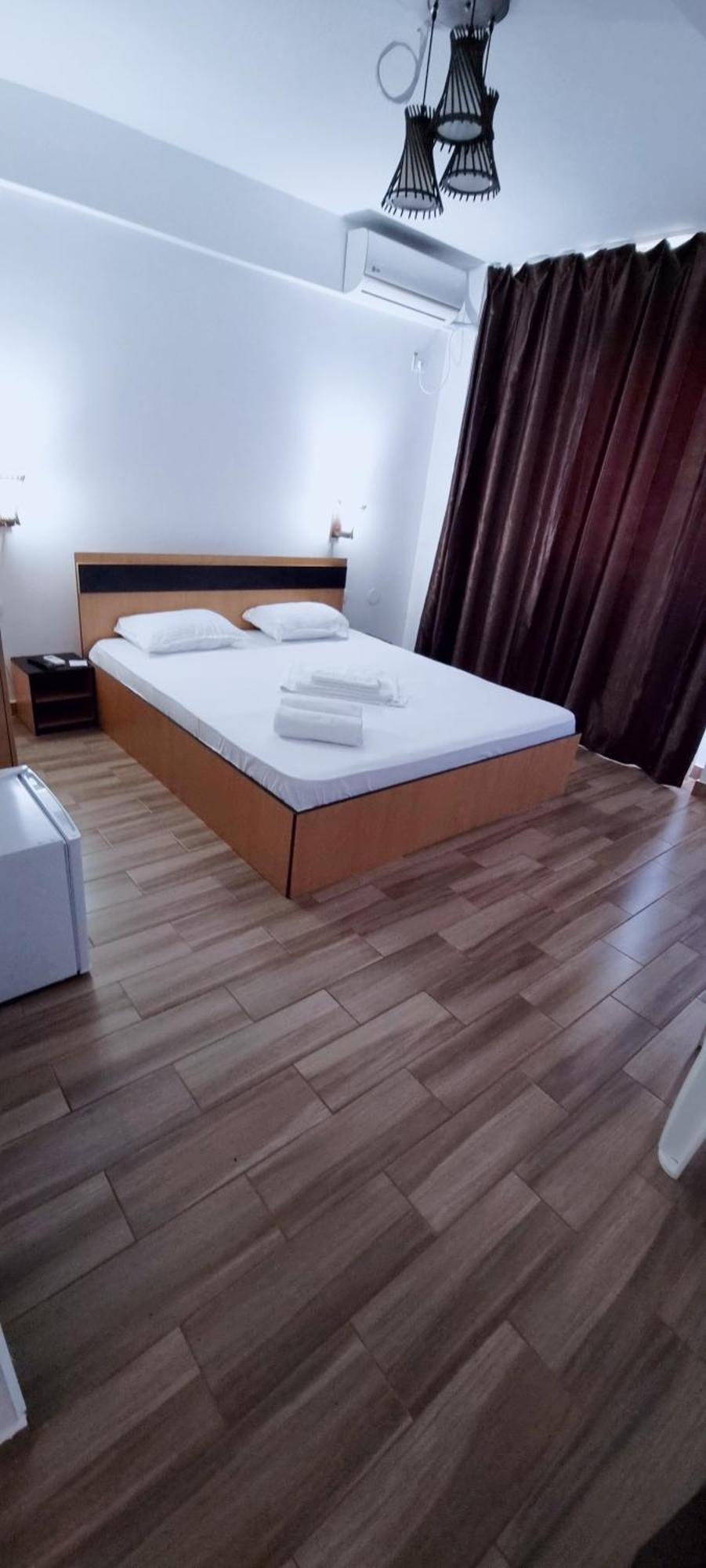 Hotel Blue Sky Resort Eforie Nord Exteriör bild