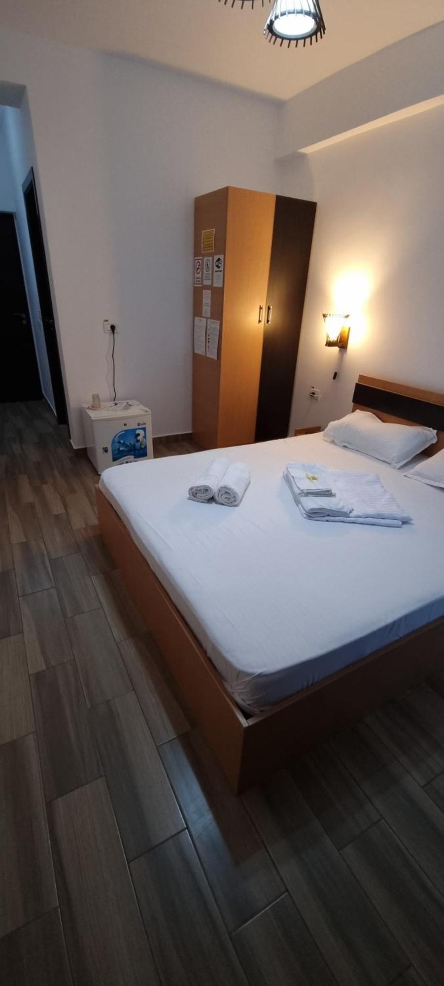Hotel Blue Sky Resort Eforie Nord Exteriör bild